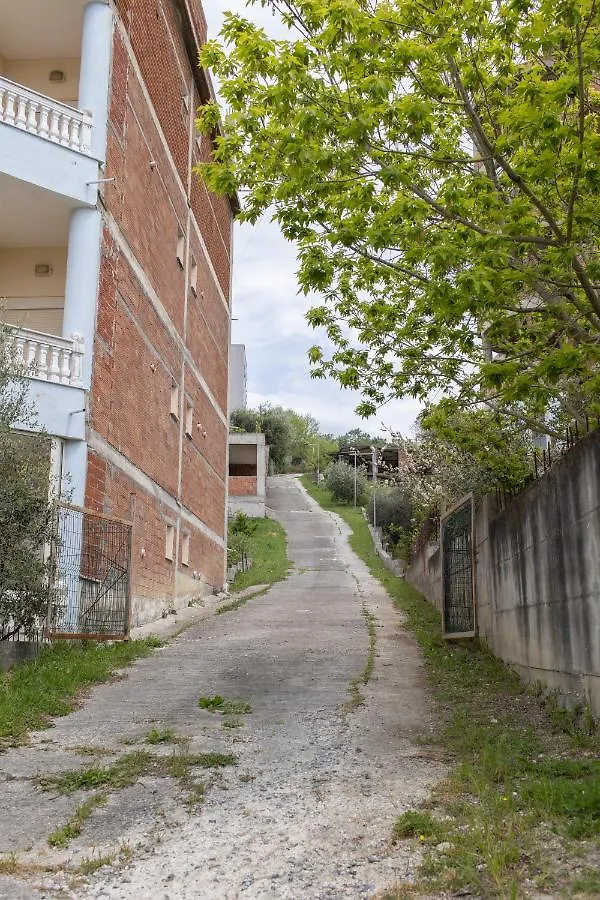 Villa Dei Limoni Durres Shkallnur